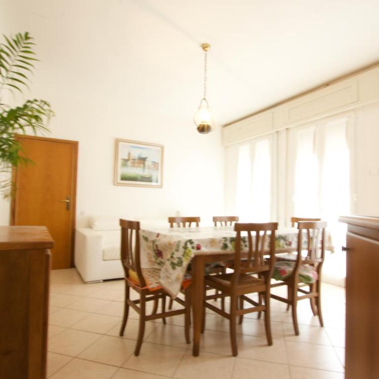 12 Accesso - Home Immobiliare Jesolo - Appartamento con 3 Camere da Letto - 8