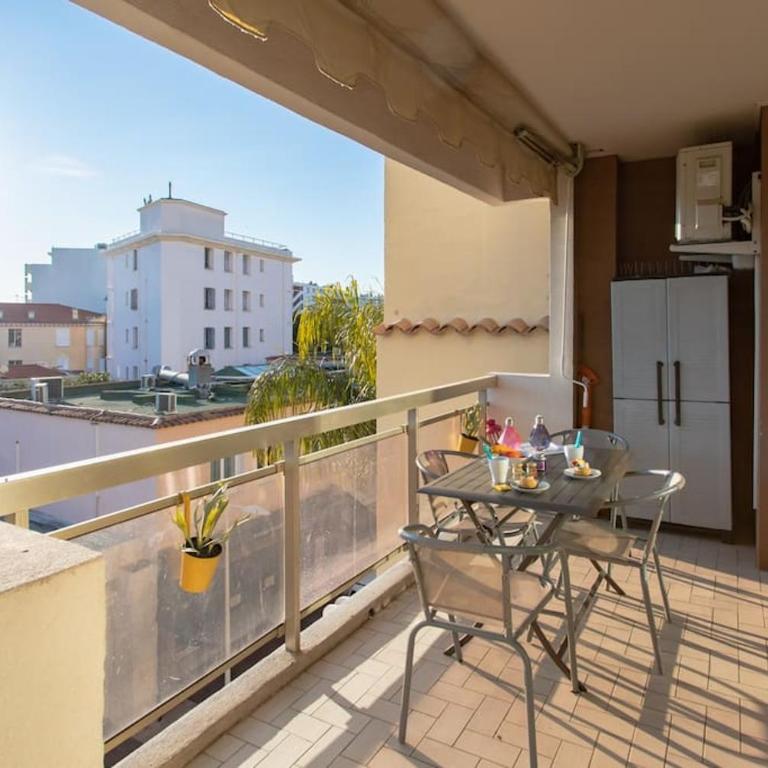 A10 Staywizus -1 BDR Heart of Juan les Pins 5 min Sea - AC & Balconies - Appartement 1 Chambre - 20