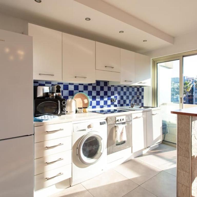 A10 Staywizus -1 BDR Heart of Juan les Pins 5 min Sea - AC & Balconies - Appartement 1 Chambre - 6