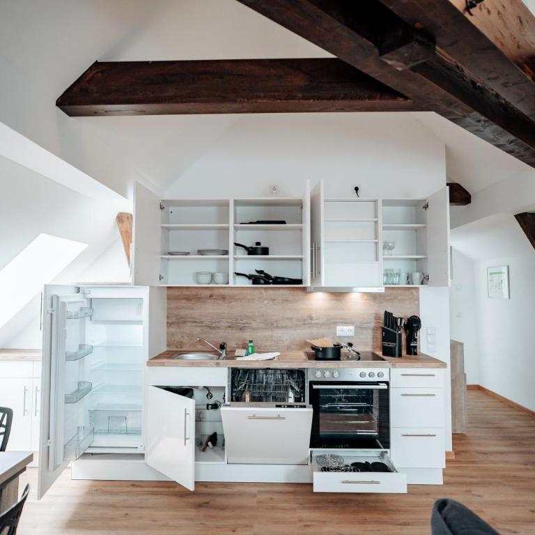 Boardinghouse Victory - One-Bedroom Apartment with Kitchenette - 15