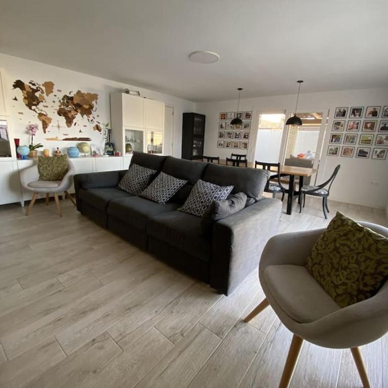 Number 10 - Four-Bedroom House - 5