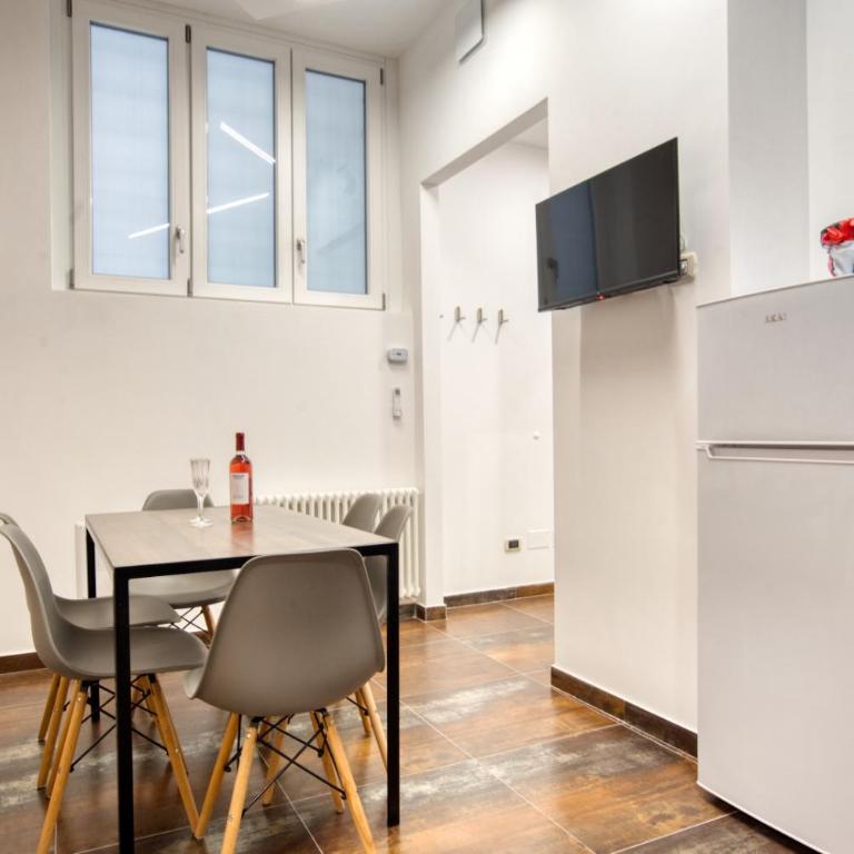 Italianflat - Subway Milano - Family Room with Private Bathroom - Basement - 17