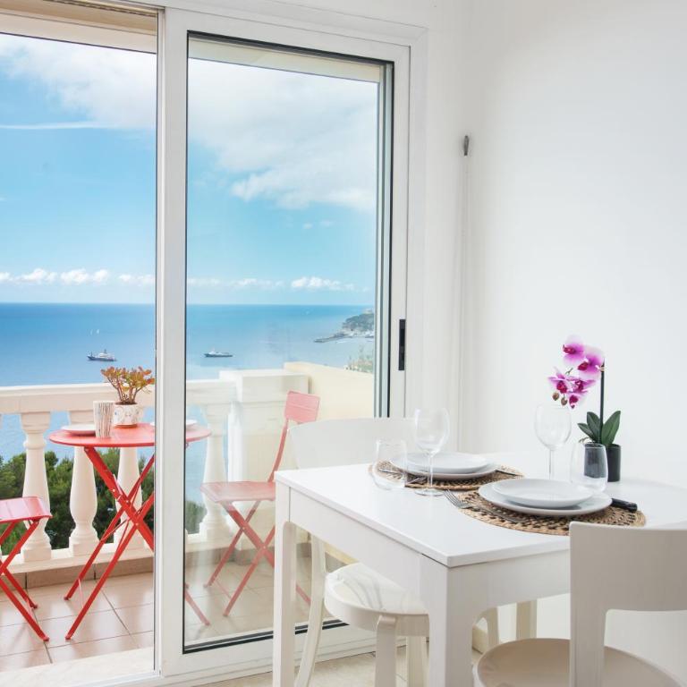 Somptueux 2 pièces Vue époustouflante Mer -Parking - Appartement 1 Chambre - 24