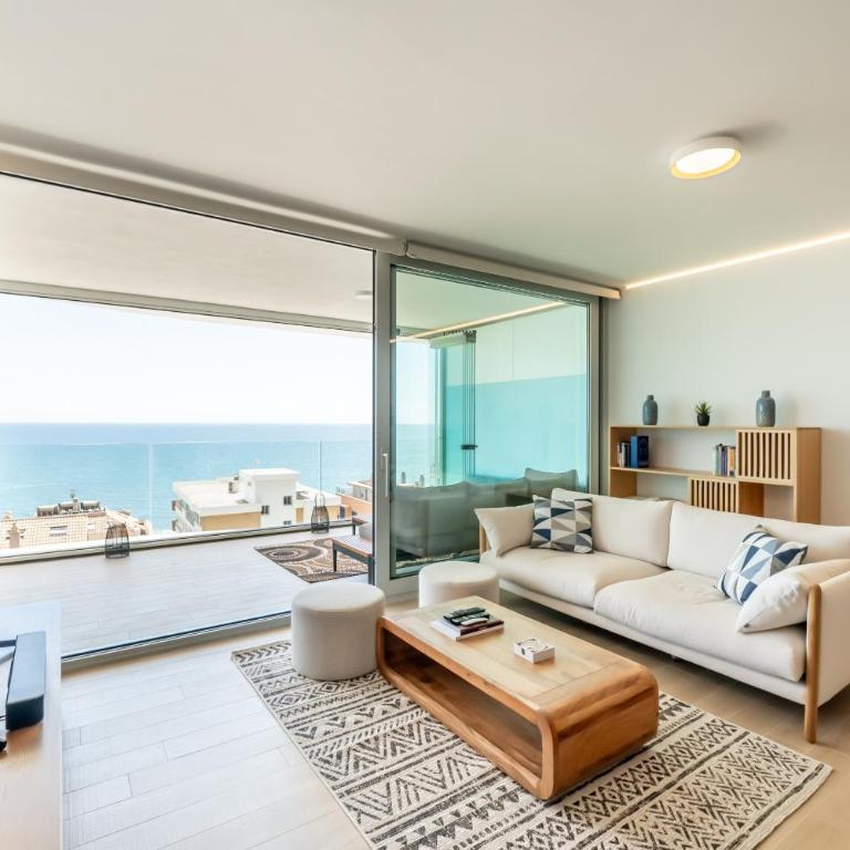 AMAZING SEA VIEWS - The Wave II, Pool and Sea View - Apartment - 4