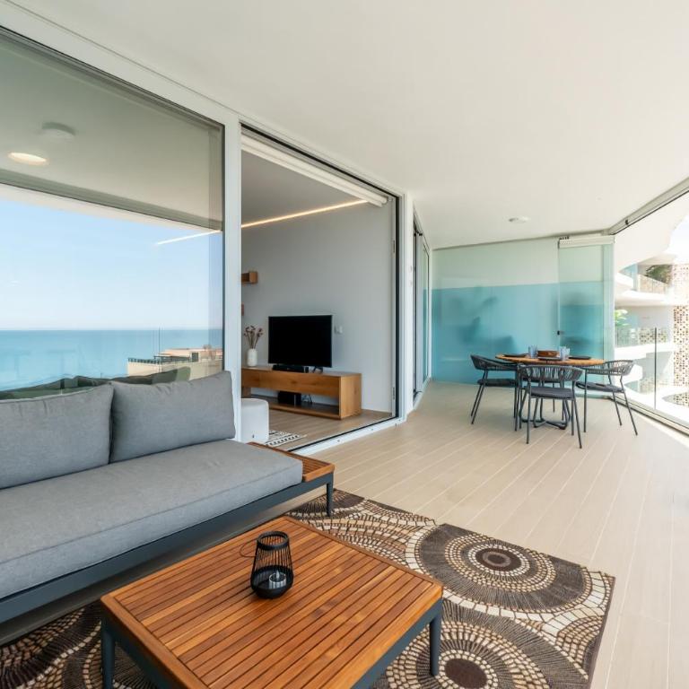 AMAZING SEA VIEWS - The Wave II, Pool and Sea View - Apartment - 18