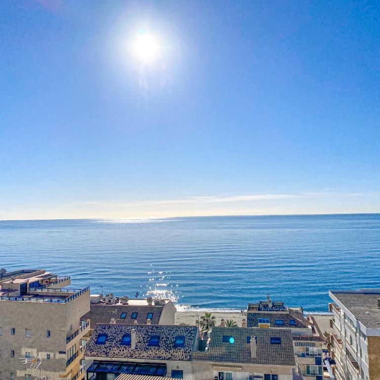AMAZING SEA VIEWS - The Wave II, Pool and Sea View - Apartment - 26