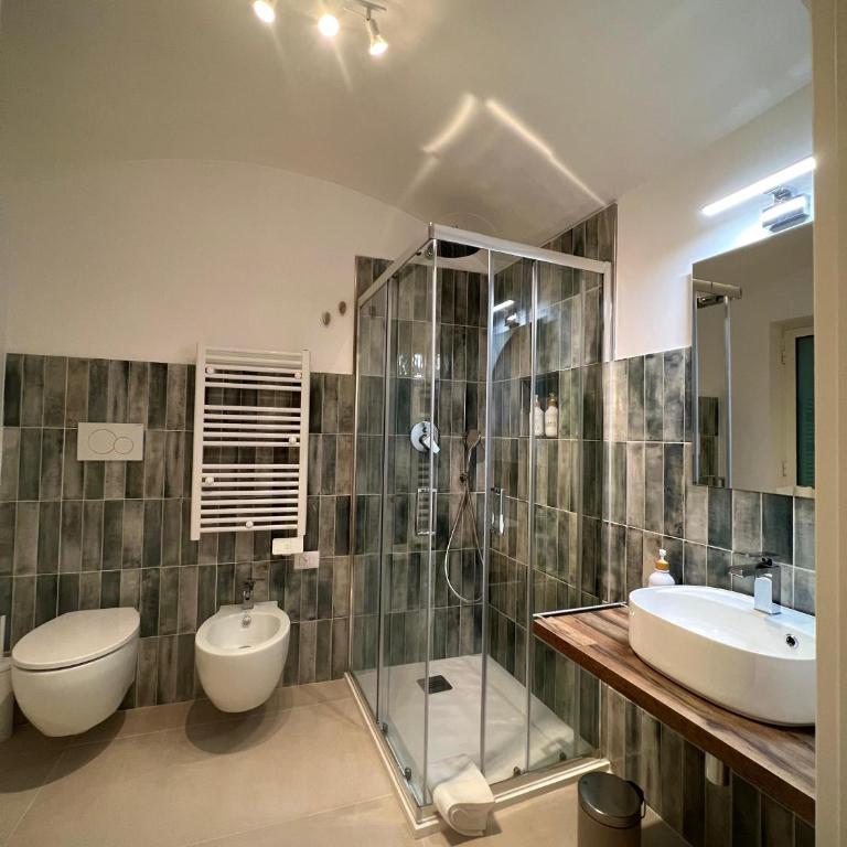 Badri - Double Room with Private Bathroom - 4