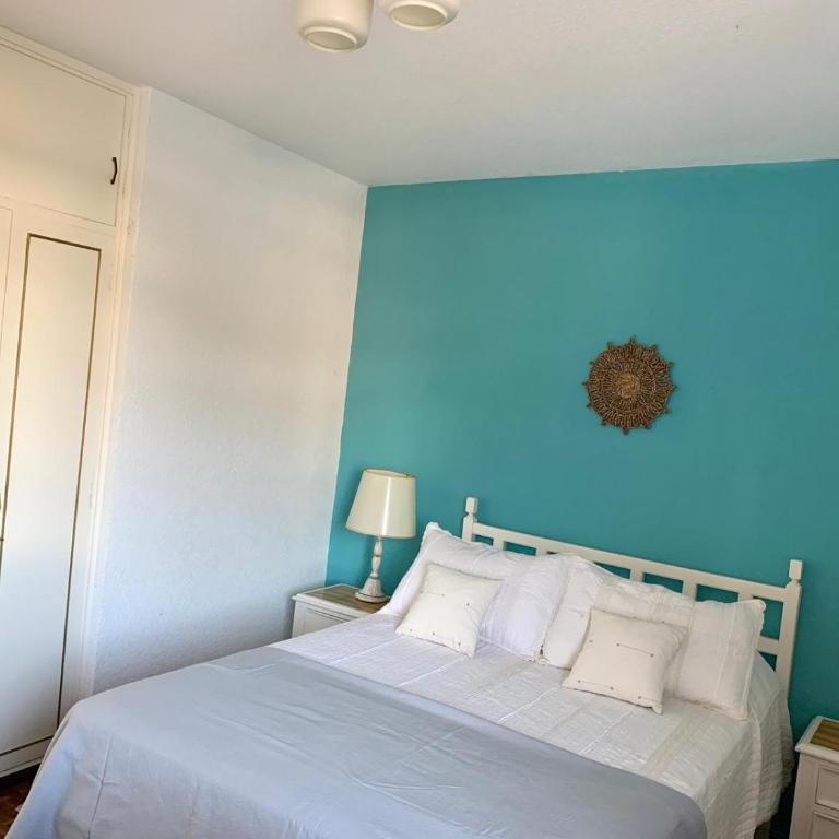 Tranquilo y soleado - Two-Bedroom Apartment - 2