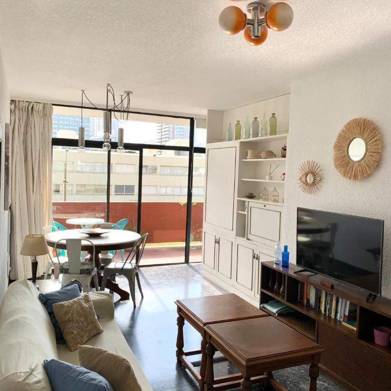 Tranquilo y soleado - Two-Bedroom Apartment - 11