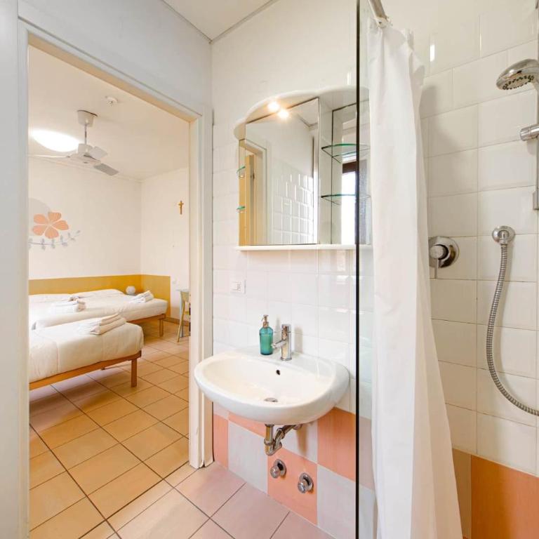Il Villaggio di ABITABO - Camera Tripla con Bagno Privato - 1