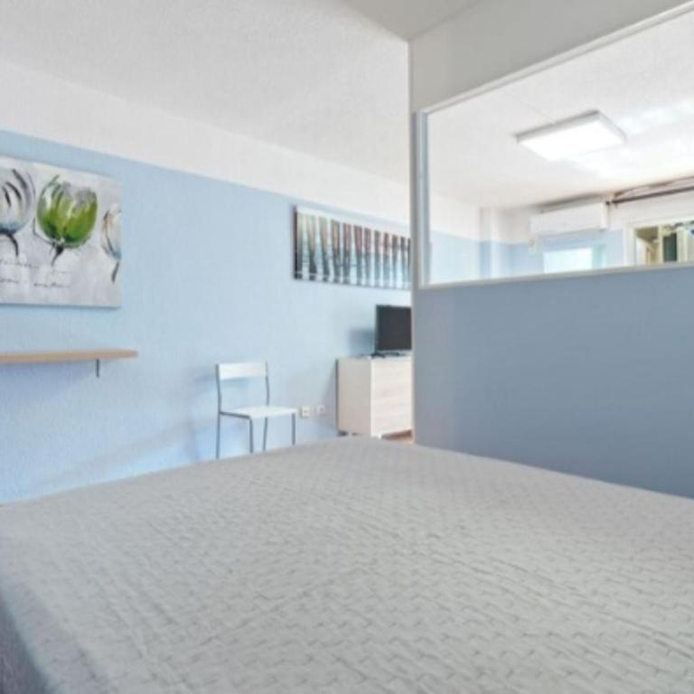 Apartamentos TSS Alboran - Apartamento con vistas a la piscina (2 adultos + 2 niños) - 24