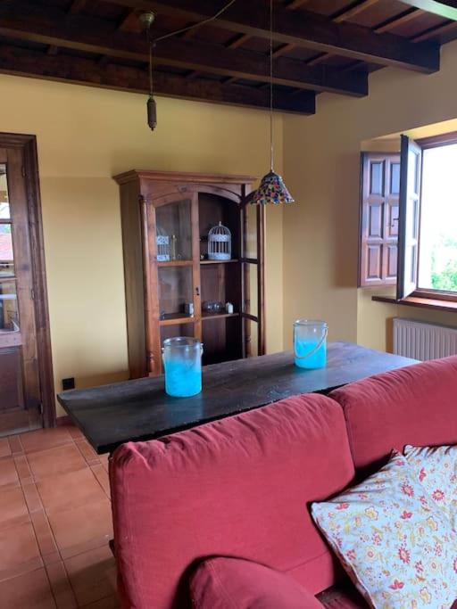 Casa La Bolera Casa de dos plantas porche y jardín - Three-Bedroom House - 12