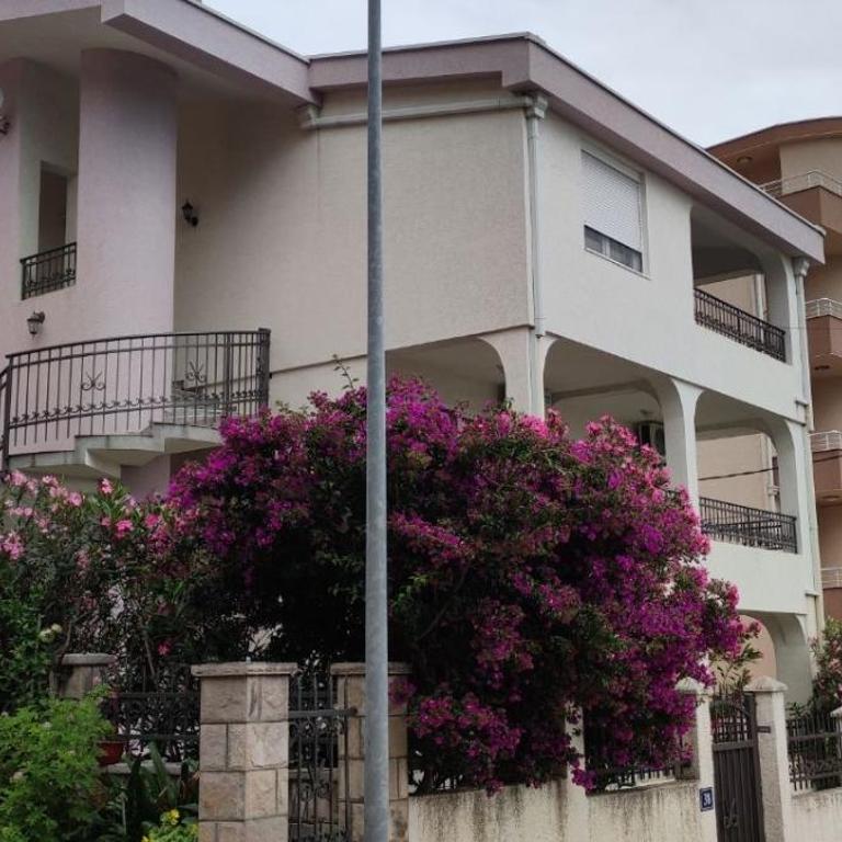 Apartmani Vedrana - Apartman sa 1 Spavaćom Sobom - 2