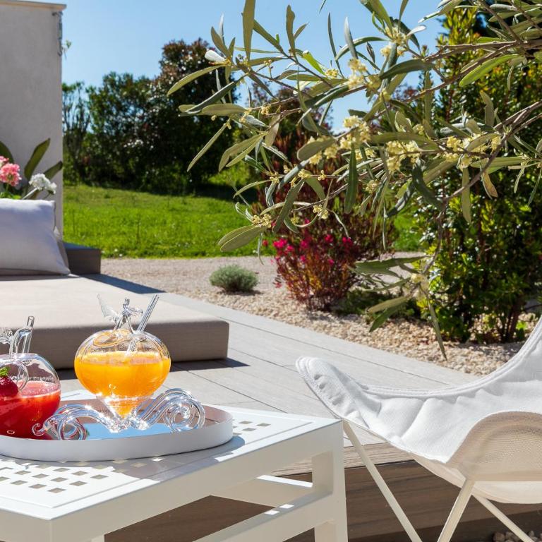 La Bastide de Damien, 5 clefs Demeure d'Exception et Table Remarquable dans le guide Teritoria, JACUZZI Privatif, Cuisine étoilée Dominique Frérard - Suite avec Jacuzzi - 11