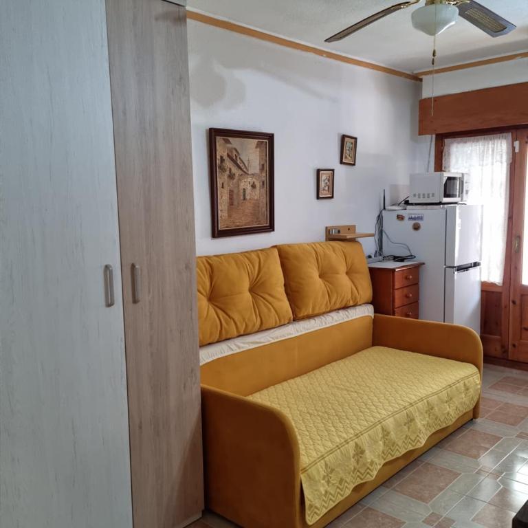 Nice studio,10 min to Del Cura beach with swim.pool - Studio Apartment - 17