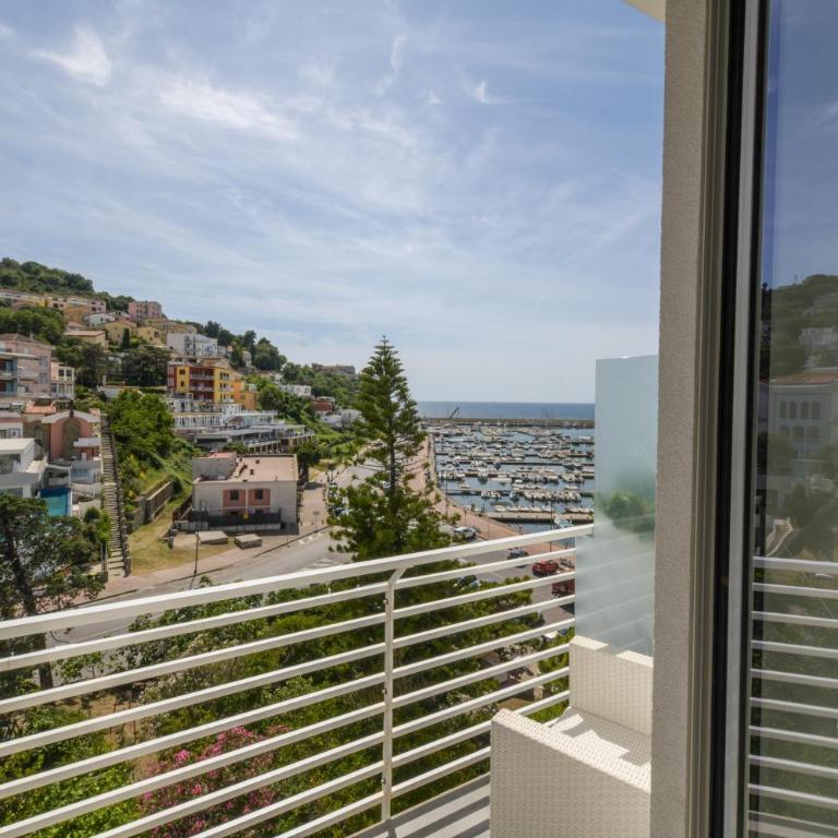 Donna Adriana Rooms - Camera Matrimoniale con Balcone e Vista Mare - 5