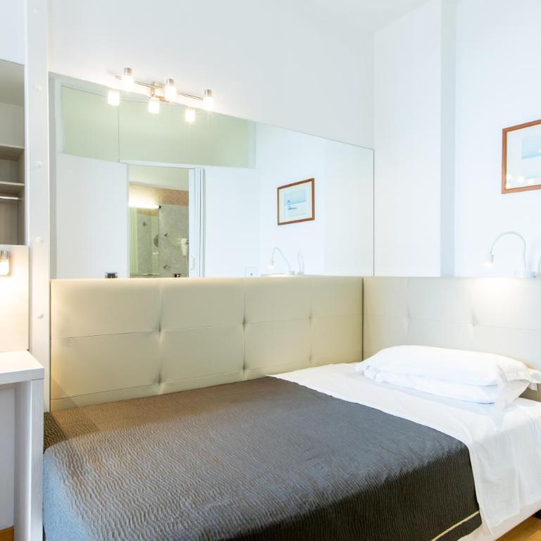 Hotel Baltic Riccione-Fronte Mare - Deluxe Single Room with Balcony - 1