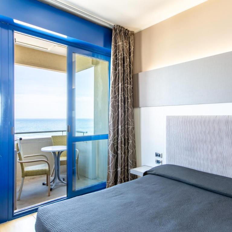 Hotel Baltic Riccione-Fronte Mare - Family Room with Sea View - 9