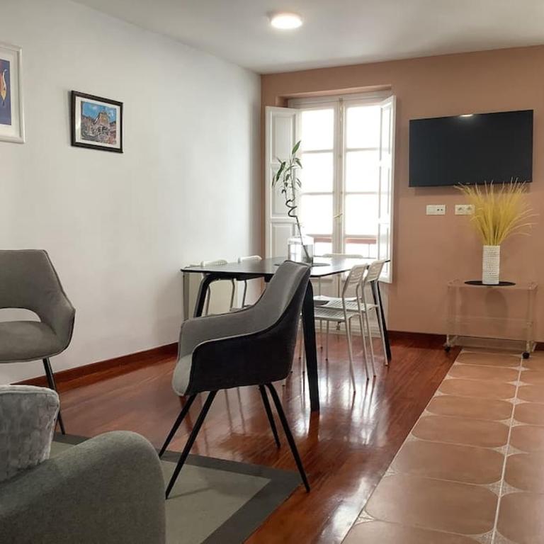 A 100 metros Catedral, 3º -Galería -Duplex - Two-Bedroom Apartment - 27