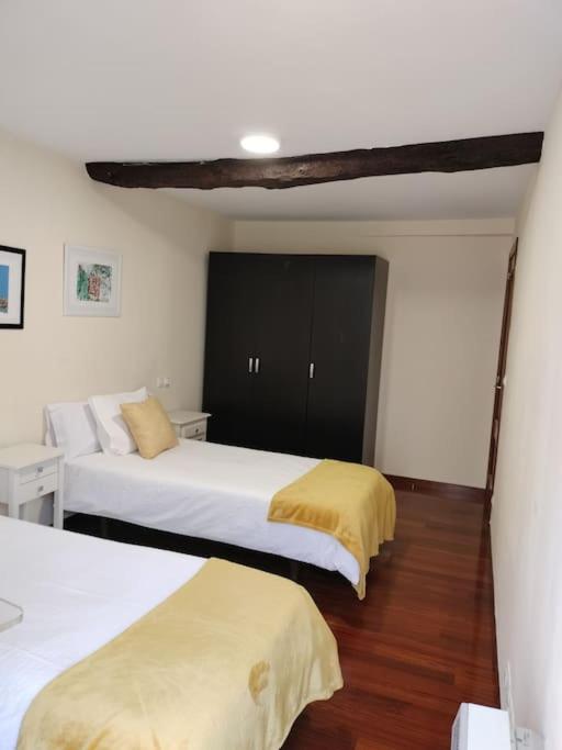 A 100 metros Catedral, 3º -Galería -Duplex - Two-Bedroom Apartment - 32