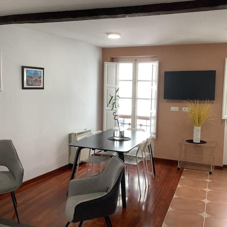 A 100 metros Catedral, 3º -Galería -Duplex - Two-Bedroom Apartment - 37