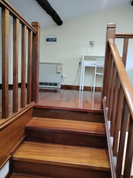 A 100 metros Catedral, 3º -Galería -Duplex - Two-Bedroom Apartment - 46