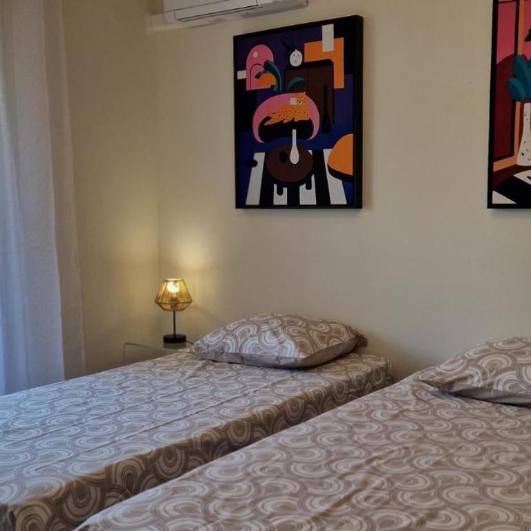 Juan 4 prs, clim, 300m plage, piscine, parking - Appartamento con 1 Camera da Letto - 3