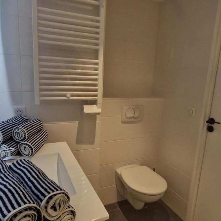 Juan 4 prs, clim, 300m plage, piscine, parking - Appartamento con 1 Camera da Letto - 6
