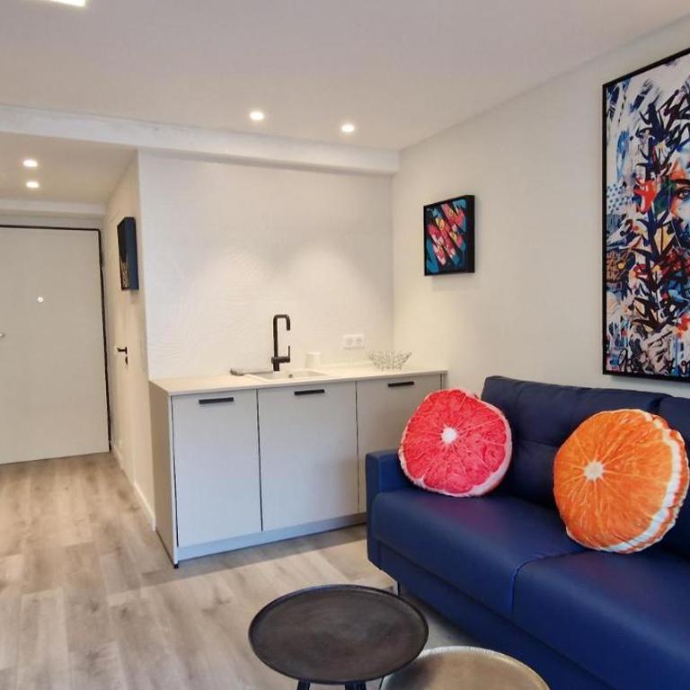 Juan 4 prs, clim, 300m plage, piscine, parking - Appartamento con 1 Camera da Letto - 8