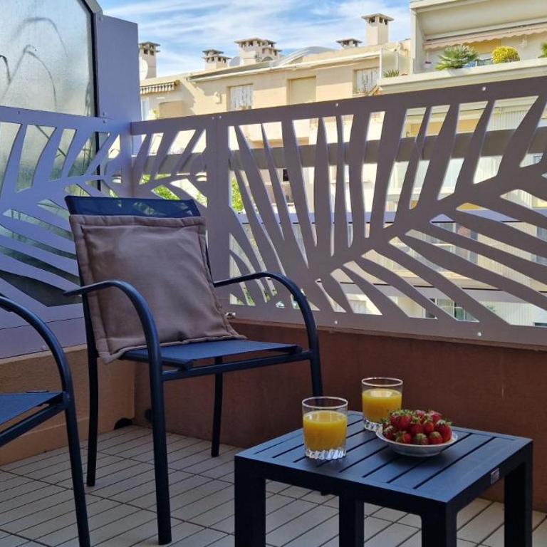 Juan 4 prs, clim, 300m plage, piscine, parking - Appartamento con 1 Camera da Letto - 20