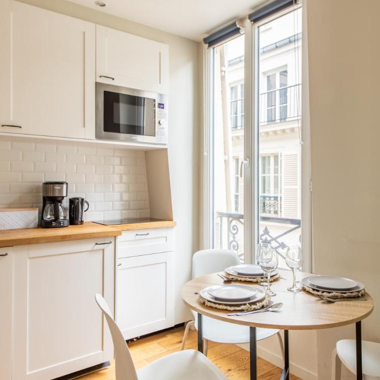 Modern spacious studio only 1 minute away from the Place de la République - Studio Deluxe - 31