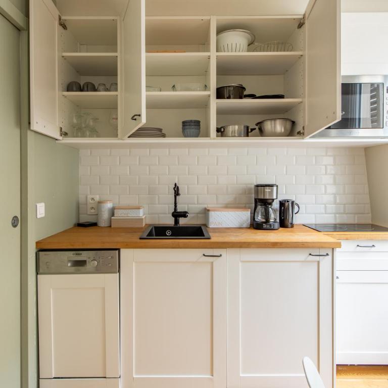 Modern spacious studio only 1 minute away from the Place de la République - Studio Deluxe - 23