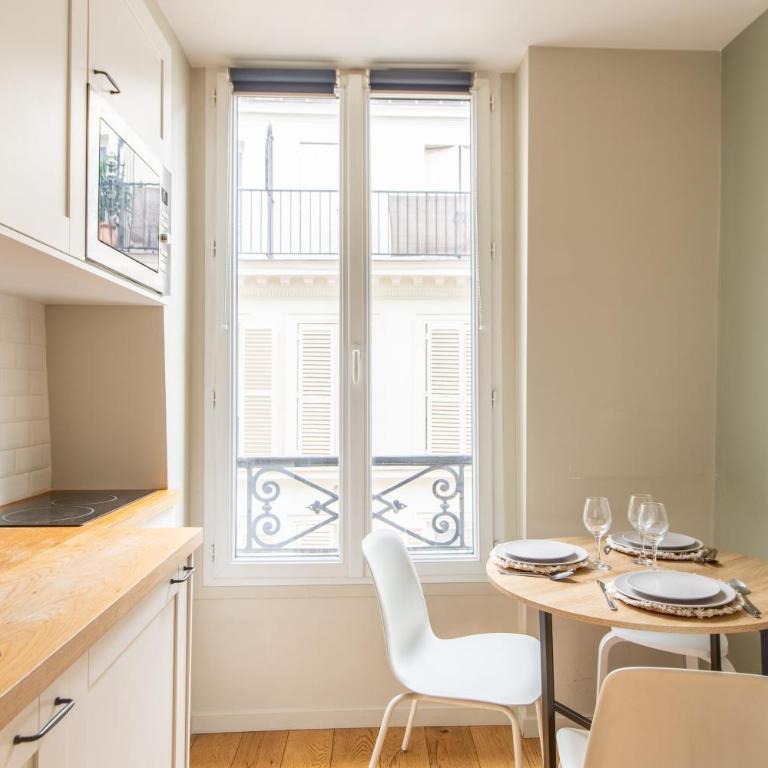 Modern spacious studio only 1 minute away from the Place de la République - Studio Deluxe - 14