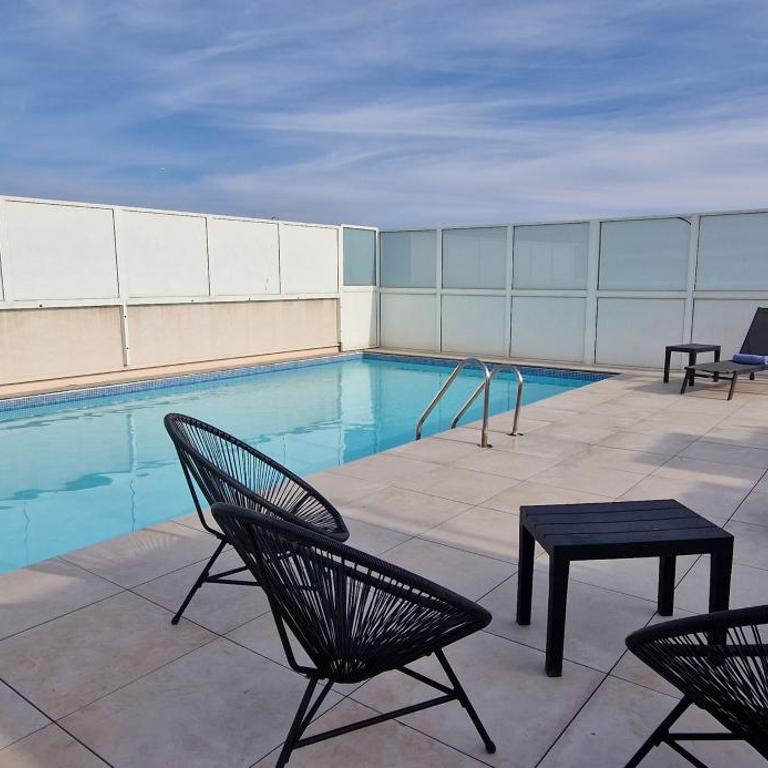Juan 4 prs, clim, 300m plage, piscine, parking - Appartamento con 1 Camera da Letto - 47