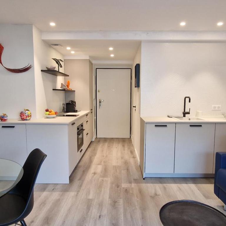 Juan 4 prs, clim, 300m plage, piscine, parking - Appartamento con 1 Camera da Letto - 45