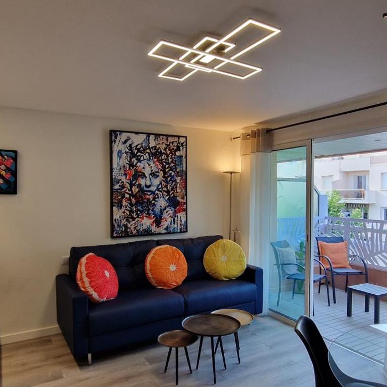 Juan 4 prs, clim, 300m plage, piscine, parking - Appartamento con 1 Camera da Letto - 53