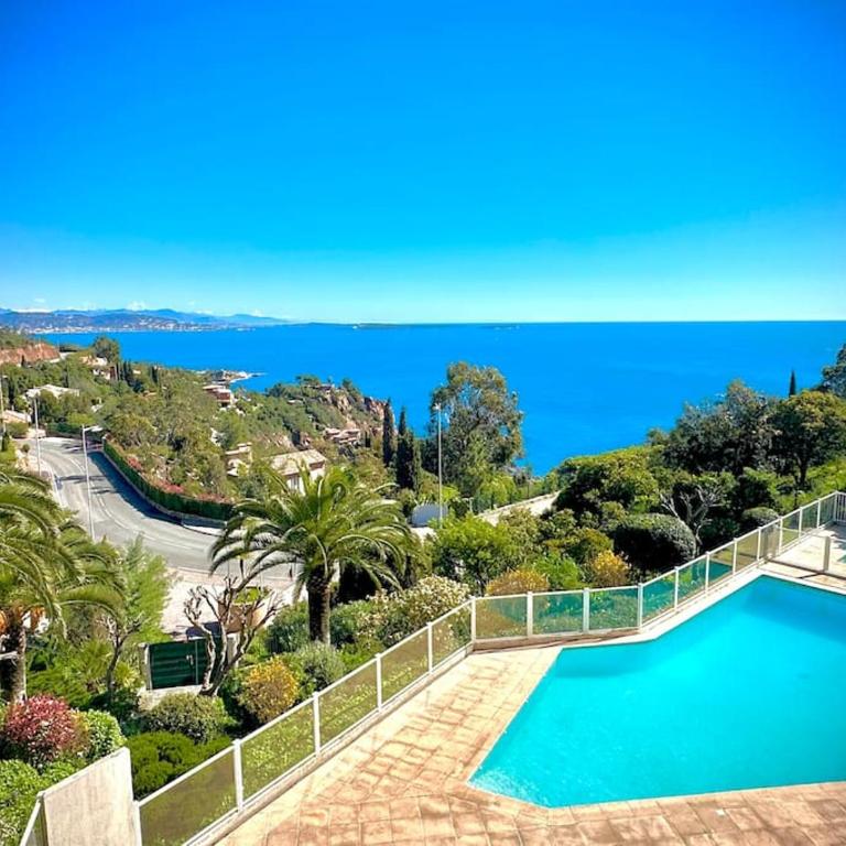 Vue mer - Refait à neuf - Clim - Parking - 4 personnes - Appartement 2 Chambres - 1