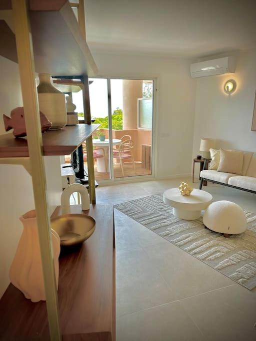 Vue mer - Refait à neuf - Clim - Parking - 4 personnes - Appartement 2 Chambres - 2