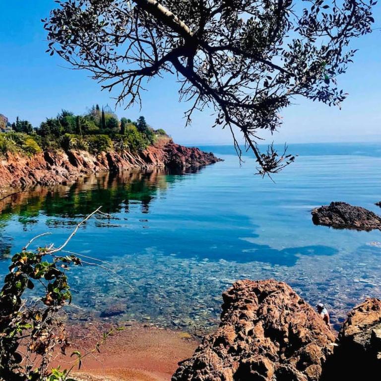 Vue mer - Refait à neuf - Clim - Parking - 4 personnes - Appartement 2 Chambres - 10