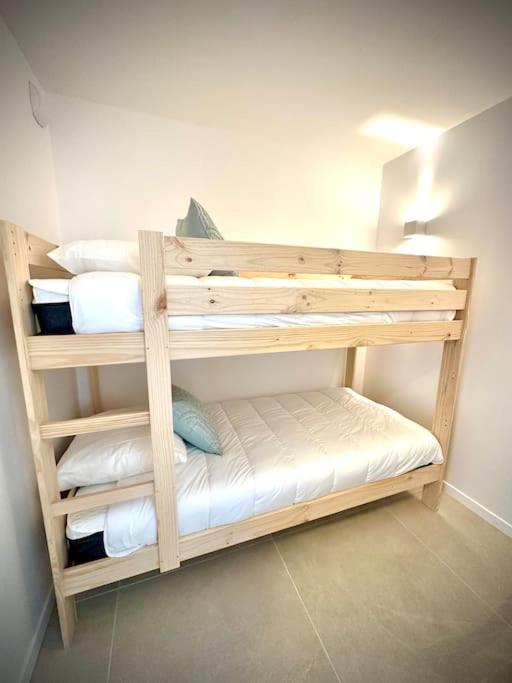 Vue mer - Refait à neuf - Clim - Parking - 4 personnes - Appartement 2 Chambres - 29