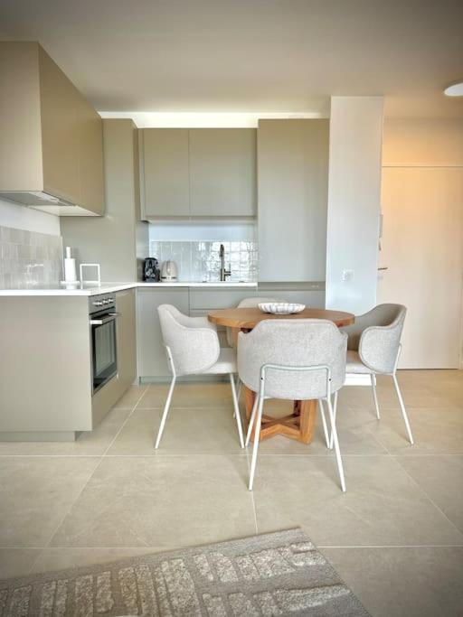 Vue mer - Refait à neuf - Clim - Parking - 4 personnes - Appartement 2 Chambres - 40