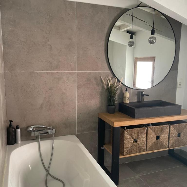 Maison de village avec jacuzzi et garage - Casa de 2 dormitorios - 12