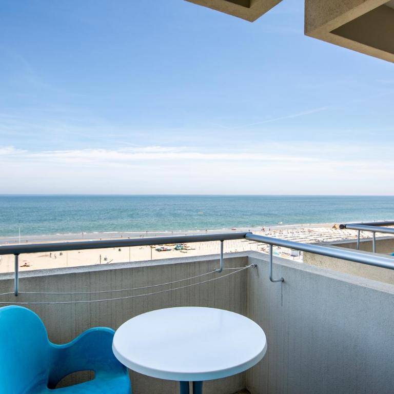 Hotel Baltic Riccione-Fronte Mare - Quadruple Room with Sea View - 13