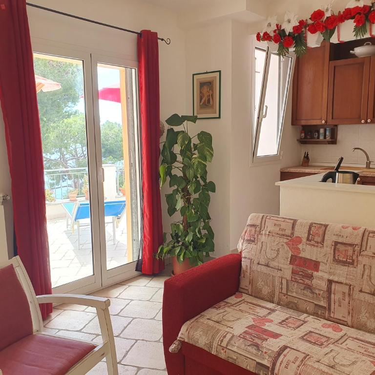 Sunshine Home - Appartamento con 2 Camere da Letto - 10