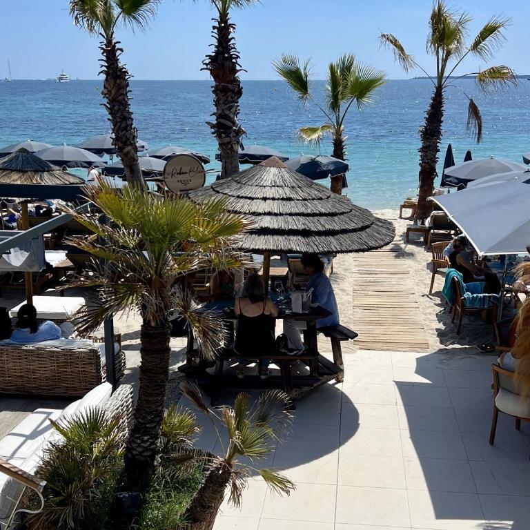 Juan 4 prs, clim, 300m plage, piscine, parking - Appartamento con 1 Camera da Letto - 57