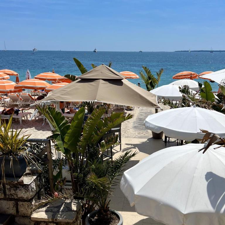 Juan 4 prs, clim, 300m plage, piscine, parking - Appartamento con 1 Camera da Letto - 58