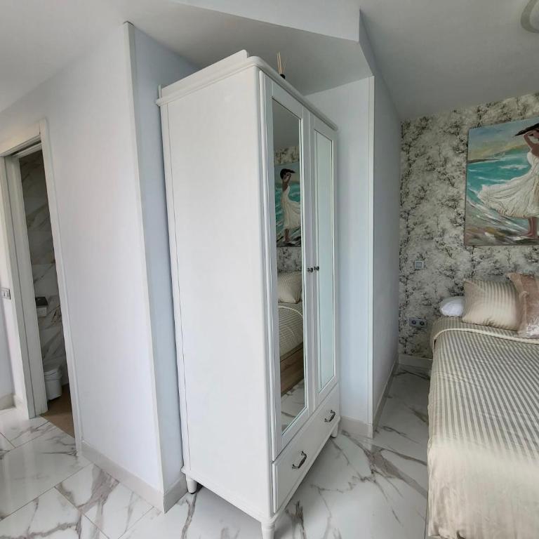 New Attic with Terrace and Air Conditioning at Las Canteras Beach Parking Optional - Apartamento de 1 dormitorio - 13