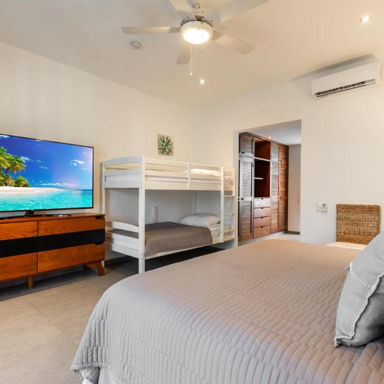 Casa Seven Ocean Front with Private C hef Included - Villa - 36