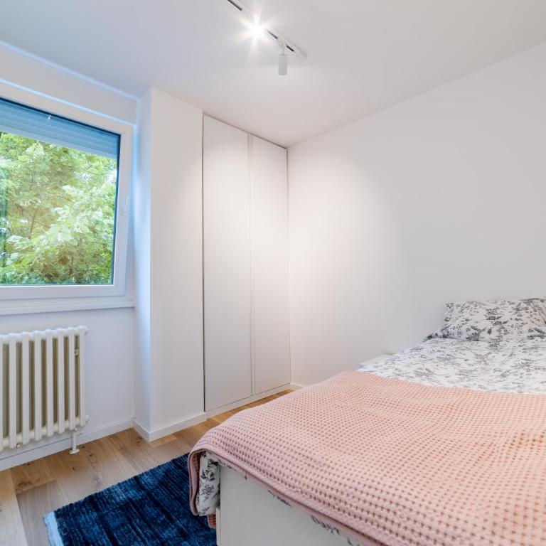 Old Town Heaven 3-bedroom apartment with balcony - Three-Bedroom Apartment - 20
