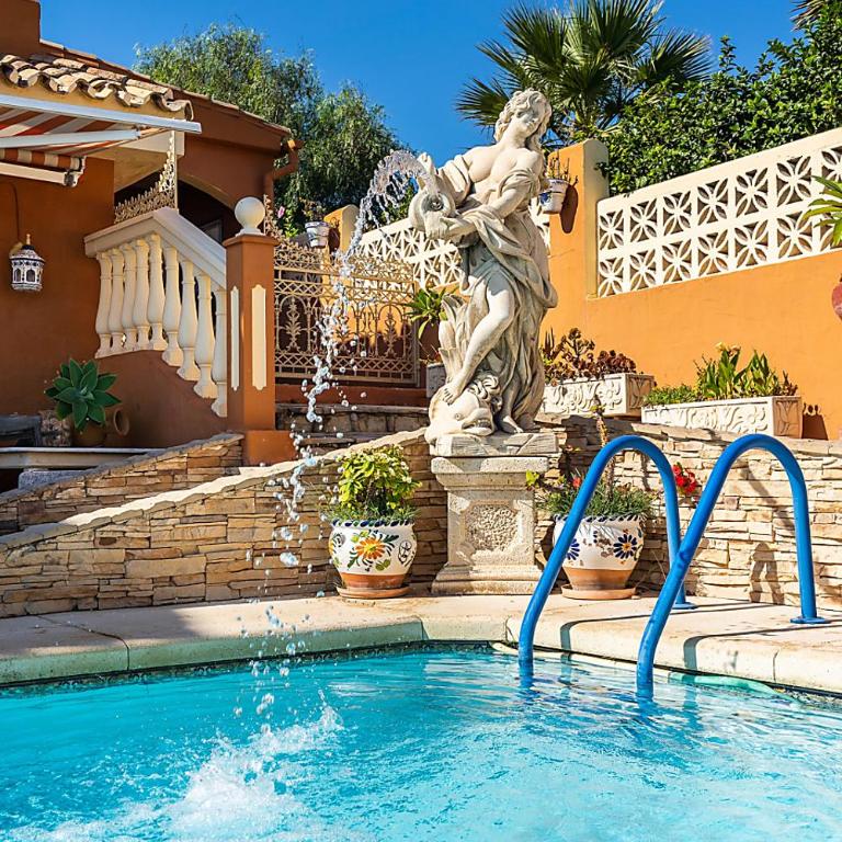 Luxury Andalusian Villa with Panoramic Mediterranean Sea Views & Private Pool & Multi-Level Gardens - Villa - 2
